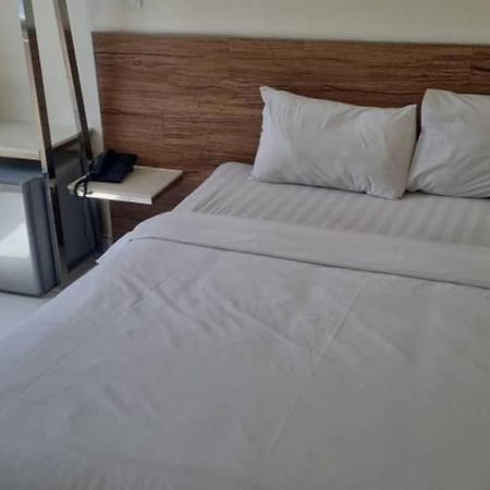 Avatel Jelutong Hotell Gelugor Eksteriør bilde